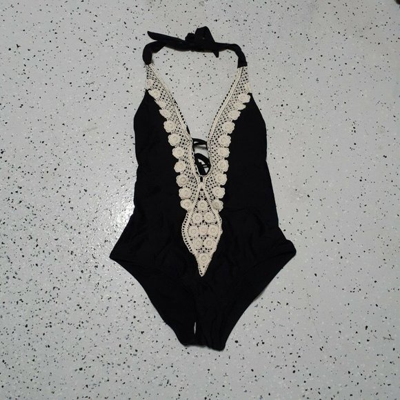 Kona Sol NWOT One-Piece Swimsuit ~ Black ~ Sz S - Picture 4 of 6